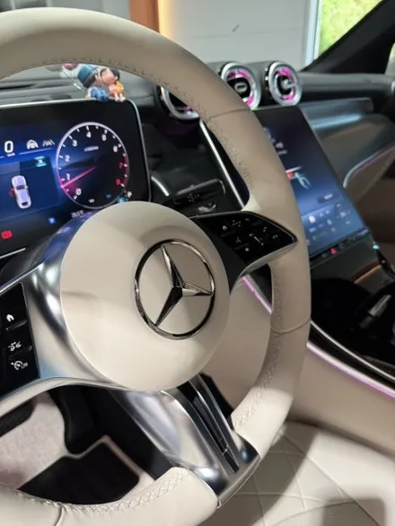 [더핸들]벤츠 GLC300 4MATIC 쿠페 X254 핸들컬러변경 가죽교체 – 베이지 핸들 작업 / 남양주 별내면