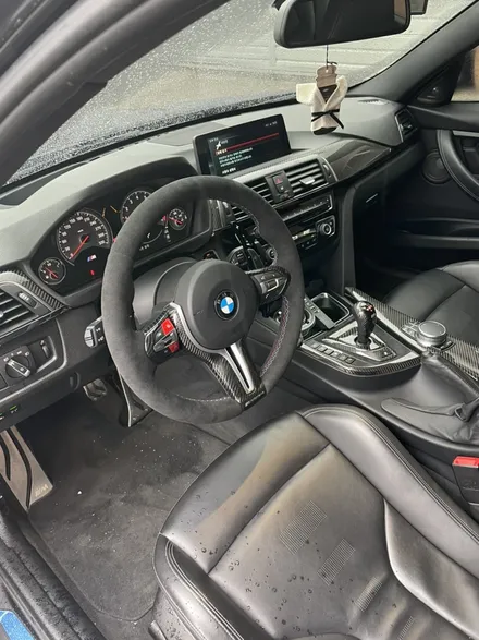 더핸들 bmw m3 f80 핸들알칸타라 작업 / 남양주 별내면
