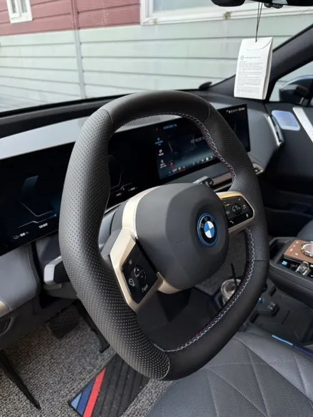 [더핸들]BMW iX xDrive 50 스포츠 플러스 핸들 가죽교체 복원 작업! / 남양주 별내면