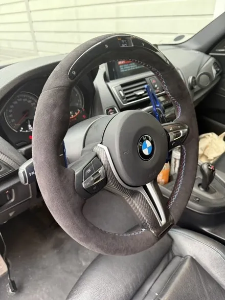 [더핸들]BMW M2 F87 퍼포먼스 핸들 알칸타라 교체 & 복원 작업!! 손상된 순정 알칸타라를 새 알칸타라로 깔끔하게 복원 / 남양주 별내면