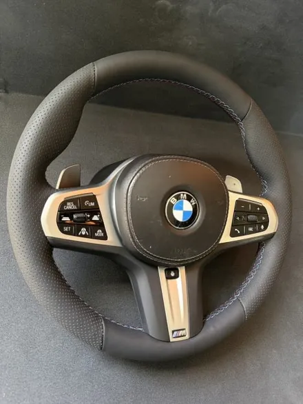 [더핸들] BMW X6 (G06) xDrive30d M 스포츠 핸들 가죽교체 복원작업! 손상된 핸들이 새핸들로 변신 / 남양주 별내면