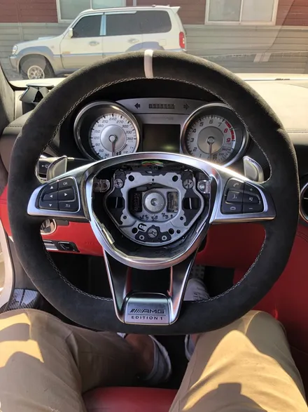 더핸들 벤츠 sls amg 로드스터 핸들알칸타라 작업 / 남양주 별내면