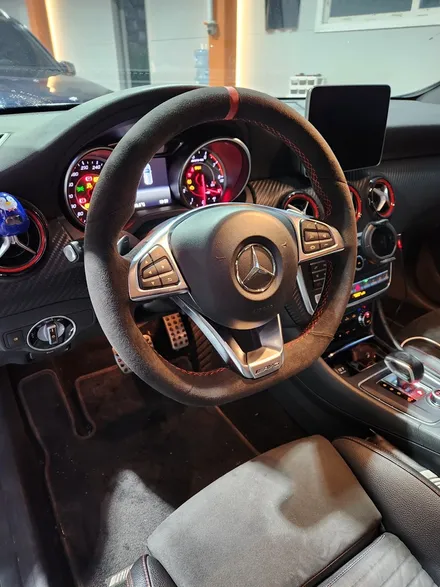 벤츠 a클래스 a45amg w176 핸들알칸타라 / 남양주 별내면