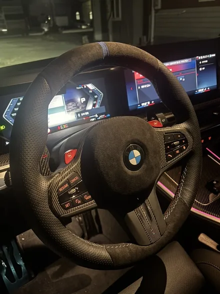 더핸들 bmw x5 m60i g05 핸들가죽튜닝 / 남양주 별내면
