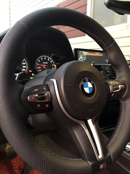 bmw m4 f82 m핸들 가죽교체 작업입니다^^ / 남양주 별내면