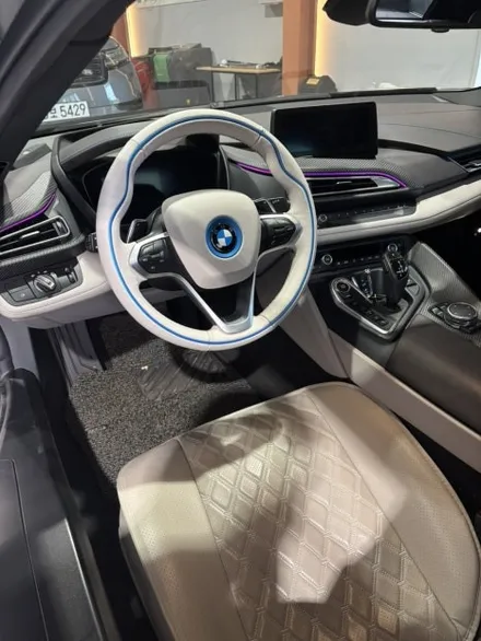 더핸들 BMW i8 핸들컬러변경 가죽교체 작업 / 남양주 별내면