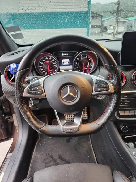 벤츠 a클래스 a45amg w176 핸들알칸타라 / 남양주 별내면