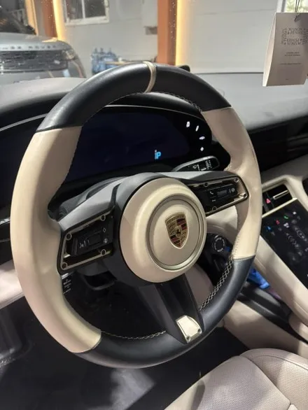 [Porsche Taycan] 포르쉐 타이칸 핸들 가죽 교체 복원 - THE HANDLE / 남양주 별내면