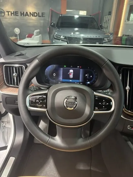볼보 XC60 핸들 엠버 브라운 가죽 컬러변경 가죽교체 작업 | 더핸들 / 남양주 별내면