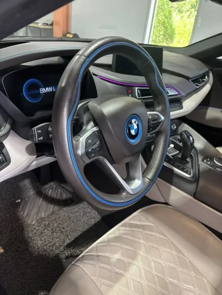 더핸들 BMW i8 핸들컬러변경 가죽교체 작업 / 남양주 별내면