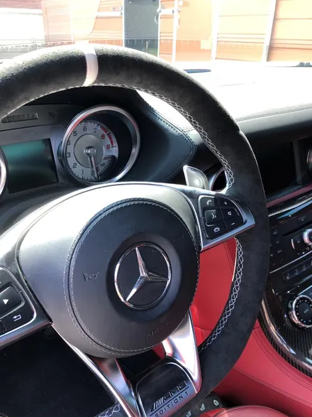 더핸들 벤츠 sls amg 로드스터 핸들알칸타라 작업 / 남양주 별내면