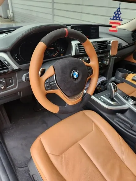 [더핸들]BMW 4시리즈 F36 그란쿠페 핸들 컬러변경 & 가죽교체 작업기 (브라운 가죽 + 블랙 알칸타라, 레드 센터띠 & M 삼색 스티치) / 남양주 별내면