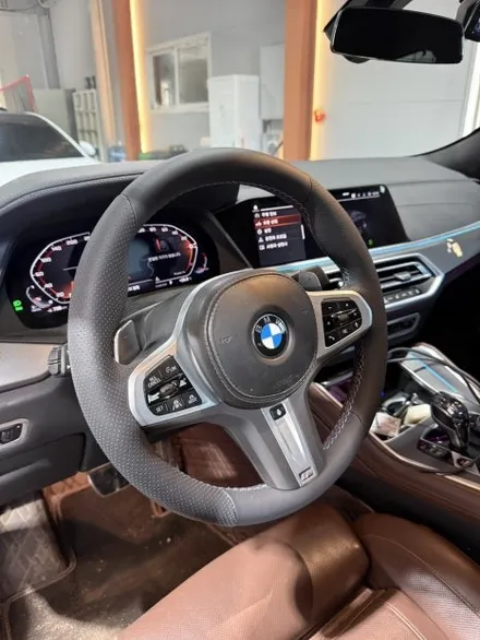 [더핸들] BMW X6 (G06) xDrive30d M 스포츠 핸들 가죽교체 복원작업! 손상된 핸들이 새핸들로 변신 / 남양주 별내면