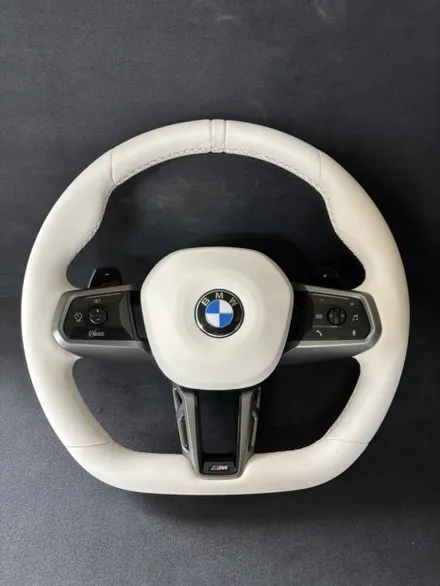 더핸들 BMW 520i G60 검정핸들 → 스모크화이트 가죽교체 컬러변경 작업 / 남양주 별내면