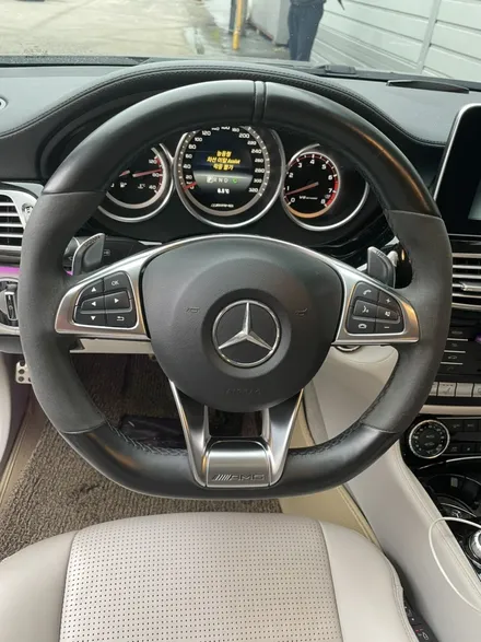 벤츠 cls63 amg w218 핸들가죽 컬러변경! / 남양주 별내면