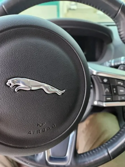 더핸들 재규어 f-pace 핸들컬러변경 가죽교체 작업 / 남양주 별내면