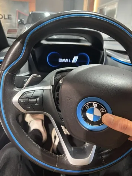 더핸들 bmw i8 핸들컬러변경 가죽교체 작업 / 남양주 별내면