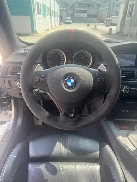 BMW M3 E92 핸들 가죽 교체 복원 작업 -더핸들 / 남양주 별내면