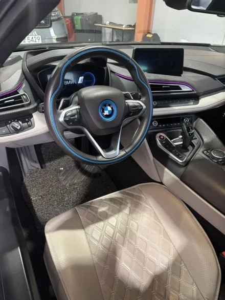 더핸들 BMW i8 핸들컬러변경 가죽교체 작업 / 남양주 별내면