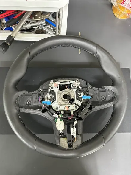 핸들가죽교체 복원작업! bmw핸들복원 더핸들 / 남양주 별내면