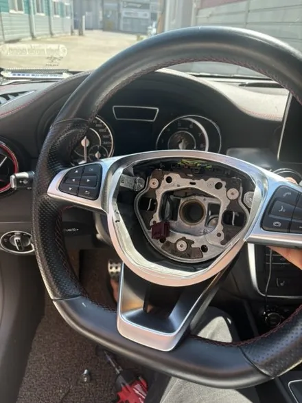 더핸들 벤츠 cla 45amg c117 핸들복원 가죽교체 / 남양주 별내면