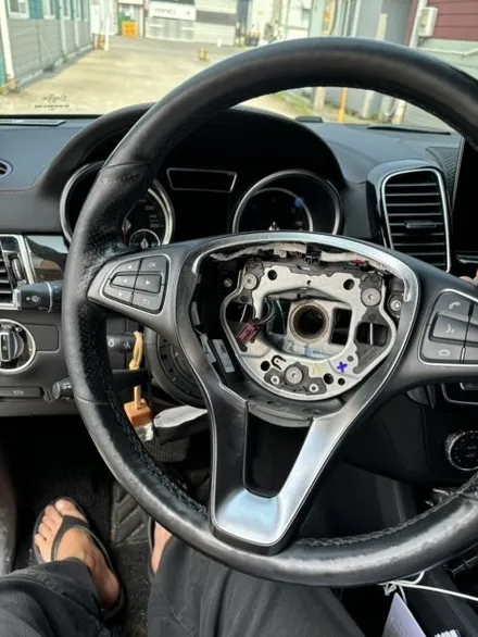 더핸들 벤츠 gls 350d x166 핸들가죽교체 복원작업 / 남양주 별내면