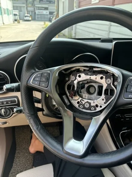 더핸들 벤츠 glc 350e x253 베이지핸들 가죽교체 작업 / 남양주 별내면