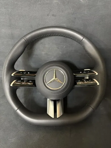 [더핸들]벤츠 GLC300 4MATIC AMG Line 핸들 가죽 컬러 변경 & 가죽교체 작업 (화이트 핸들) / 남양주 별내면