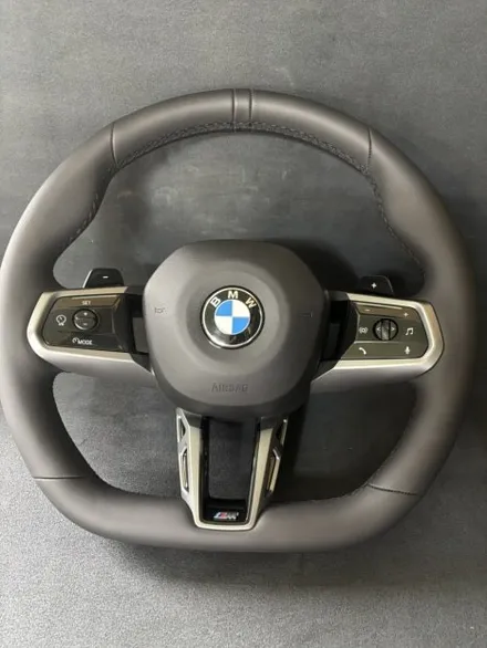 더핸들 BMW 520i G60 검정핸들 → 스모크화이트 가죽교체 컬러변경 작업 / 남양주 별내면