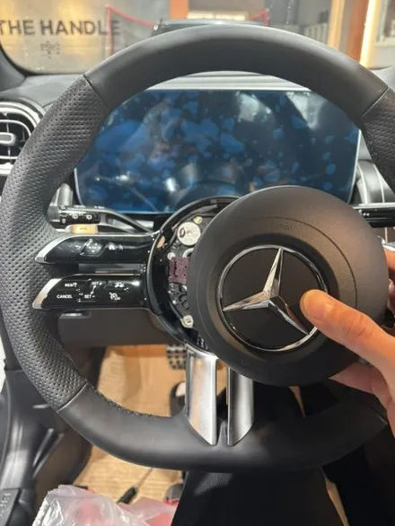 [더핸들]벤츠 GLC300 4MATIC X254 핸들 컬러변경 네바그레이 가죽교체 작업! / 남양주 별내면
