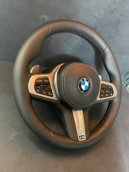 더핸들 BMW X7 40i xDrive G07 M 스포츠 핸들 컬러변경 / 베이지 가죽 전체 교체 작업 / 남양주 별내면