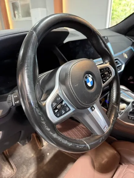 [더핸들] BMW X6 (G06) xDrive30d M 스포츠 핸들 가죽교체 복원작업! 손상된 핸들이 새핸들로 변신 / 남양주 별내면