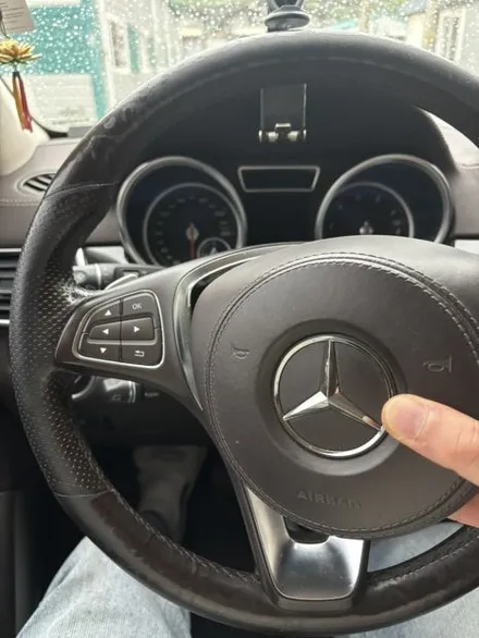 벤츠 GLS 500 X166 핸들가죽 복원 교체 작업 – 더핸들 / 남양주 별내면