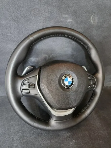 [더핸들]BMW 4시리즈 F36 그란쿠페 핸들 컬러변경 & 가죽교체 작업기 (브라운 가죽 + 블랙 알칸타라, 레드 센터띠 & M 삼색 스티치) / 남양주 별내면