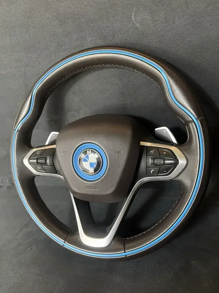 더핸들 bmw i8 핸들컬러변경 가죽교체 작업 / 남양주 별내면