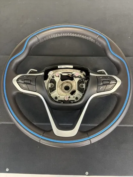 더핸들 BMW i8 핸들컬러변경 가죽교체 작업 / 남양주 별내면