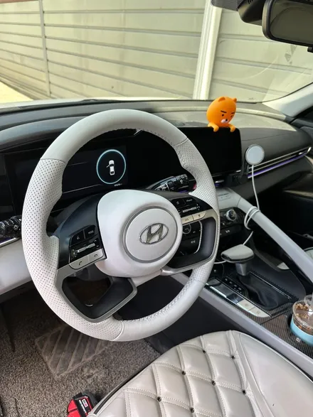 아반떼cn7핸들가죽교체 핸들가죽컬러변경 웜그레이 [더핸들] / 남양주 별내면