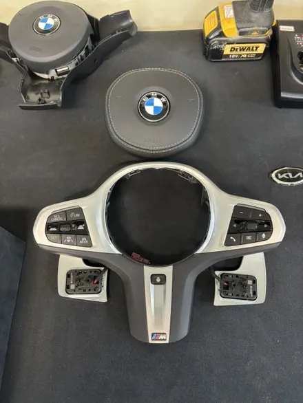 더핸들 bmw x6 40d g06 핸들 알칸타라 작업 / 남양주 별내면