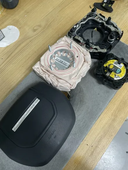 랜드로버 레인지로버 이보크 핸들가죽교체! / 남양주 별내면