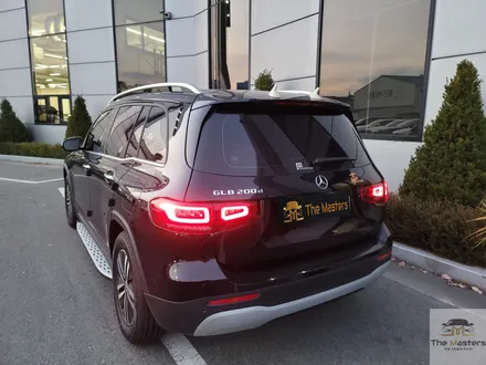 벤츠 GLB 200D 승하차 편의성을 위한 사이드스텝 설치 / 창원, 마산, 진해