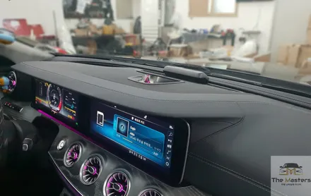 C257 벤츠 CLS 400d 순정에도 없는 옵션!! 전동센터스피커 시공!! / 창원, 마산, 진해