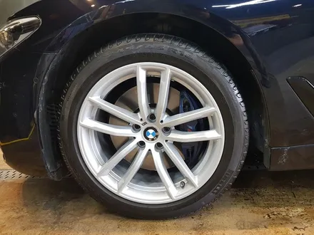 휠 색상이 마음에 들지 않아요? 어떻게 하죠 BMW 520I / 부산 중구 보수동