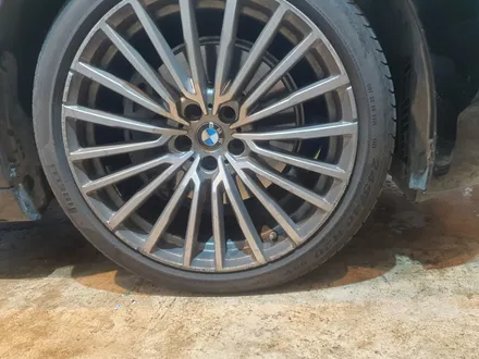 부산 서구 BMW 740Ld 다이아몬드 커팅 휠 복원 / 부산 중구 보수동