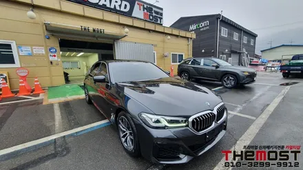 BMW 5시리즈 레인보우 i90블랙 비반사비금속 썬팅의 최강성능 서울 강서구 마포구 은평구 서대문구 수입차 썬팅 신차패키지 전문점 더모스트 / 고양, 일산, 파주, 은평