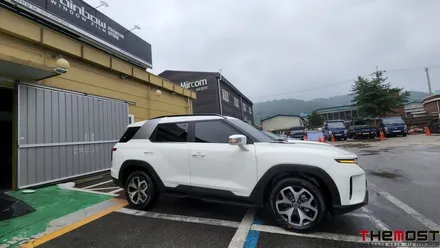 쌍용 토레스 신차검수 더모스트 신차패키지 3 레인보우 I90블랙썬팅 QXD7000블랙박스 PPF 시공기 고양시 덕양구 행신동에서 맡겨주셨습니다~ / 고양, 일산, 파주, 은평