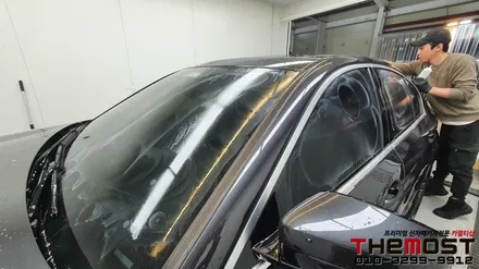 BMW 5시리즈 레인보우 i90블랙 비반사비금속 썬팅의 최강성능 서울 강서구 마포구 은평구 서대문구 수입차 썬팅 신차패키지 전문점 더모스트 / 고양, 일산, 파주, 은평