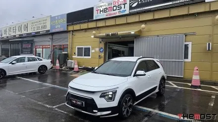 구미에서찾아주신 니로하이브리드 더모스트신차패키지 신차검수 신차썬팅 레인보우VS100반반사썬팅 유리막코팅 유리발수 PPF 블랙박스 셀스타보조배터리 고양일산덕양구 더모스트신차패키지 / 고양시 화전동