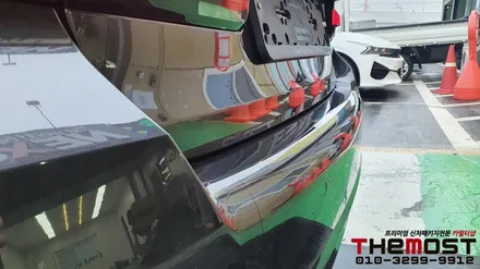 BMW 5시리즈 레인보우 i90블랙 비반사비금속 썬팅의 최강성능 서울 강서구 마포구 은평구 서대문구 수입차 썬팅 신차패키지 전문점 더모스트 / 고양, 일산, 파주, 은평