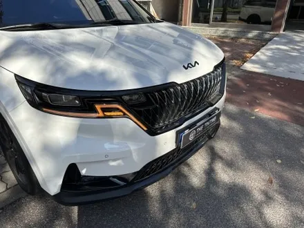2021 KA4 카니발 유쉴드 바이올렛썬팅  크롬죽이기 하단그릴 시공 / 대전 동구