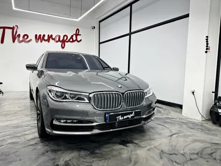 BMW크롬죽이기 7시리즈크롬죽이기 시공으로 대형세단 고급스러움을 더욱 현대적으로 바꿔봤어요/ BMW / 7시리즈 / 청라,인천,부천